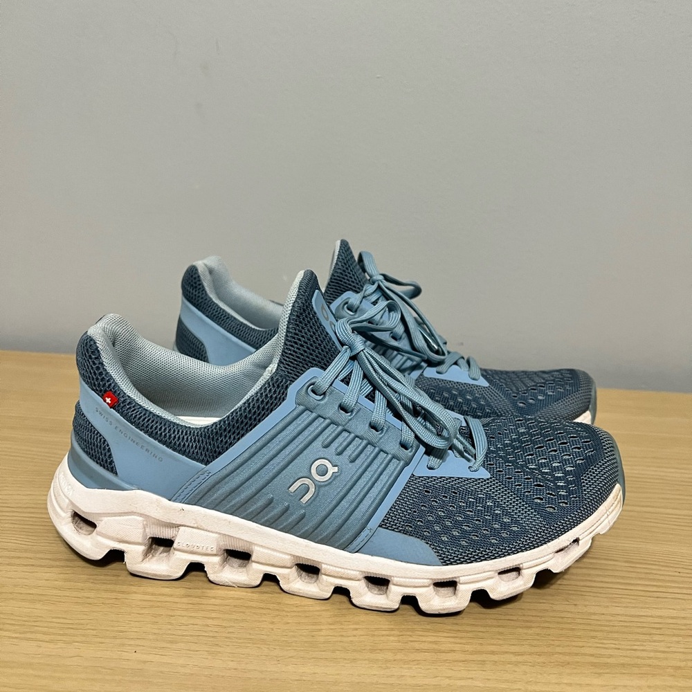On Cloud Slate Blue Sneakers Women 7.5 Cloudswift 4